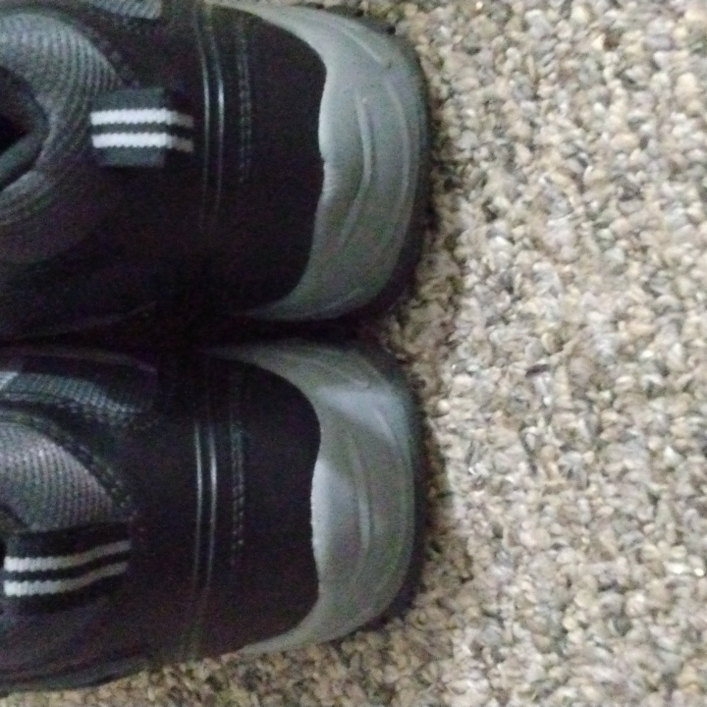 Khombu brand Men's Hiking Boots - Picture 3 of 8